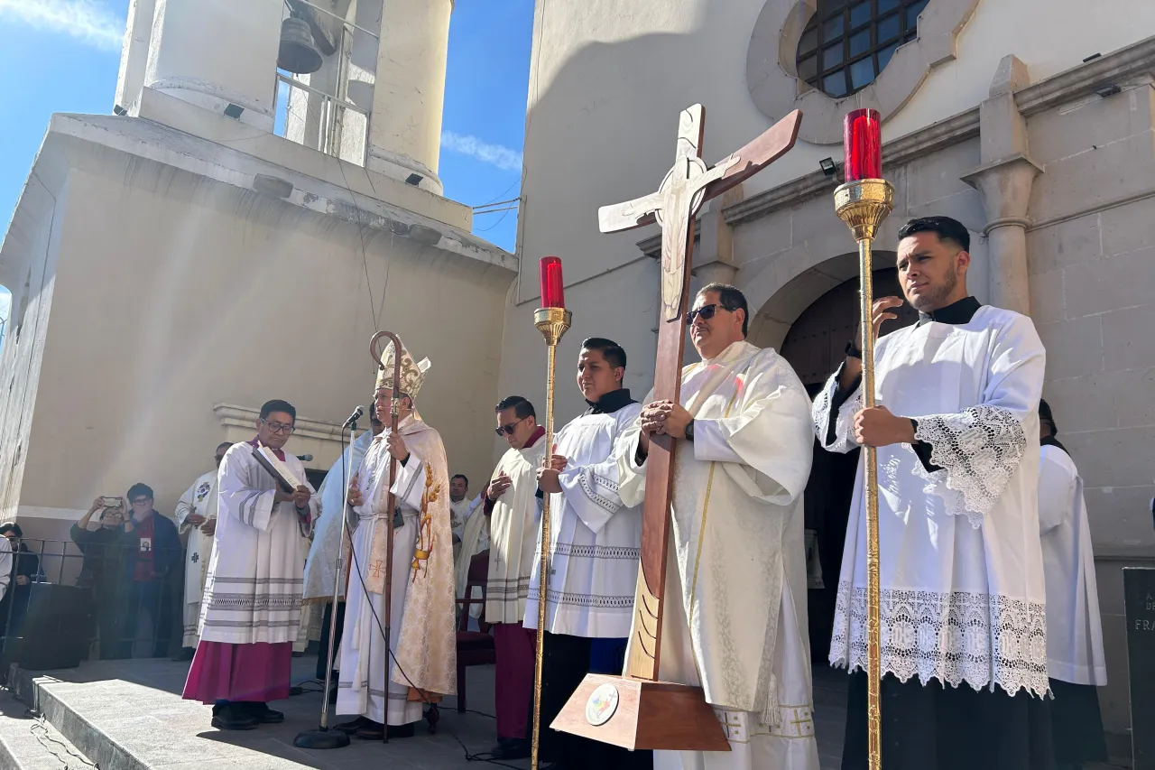 Abren las puertas de la catedral para el inicio del Jubileo 2025