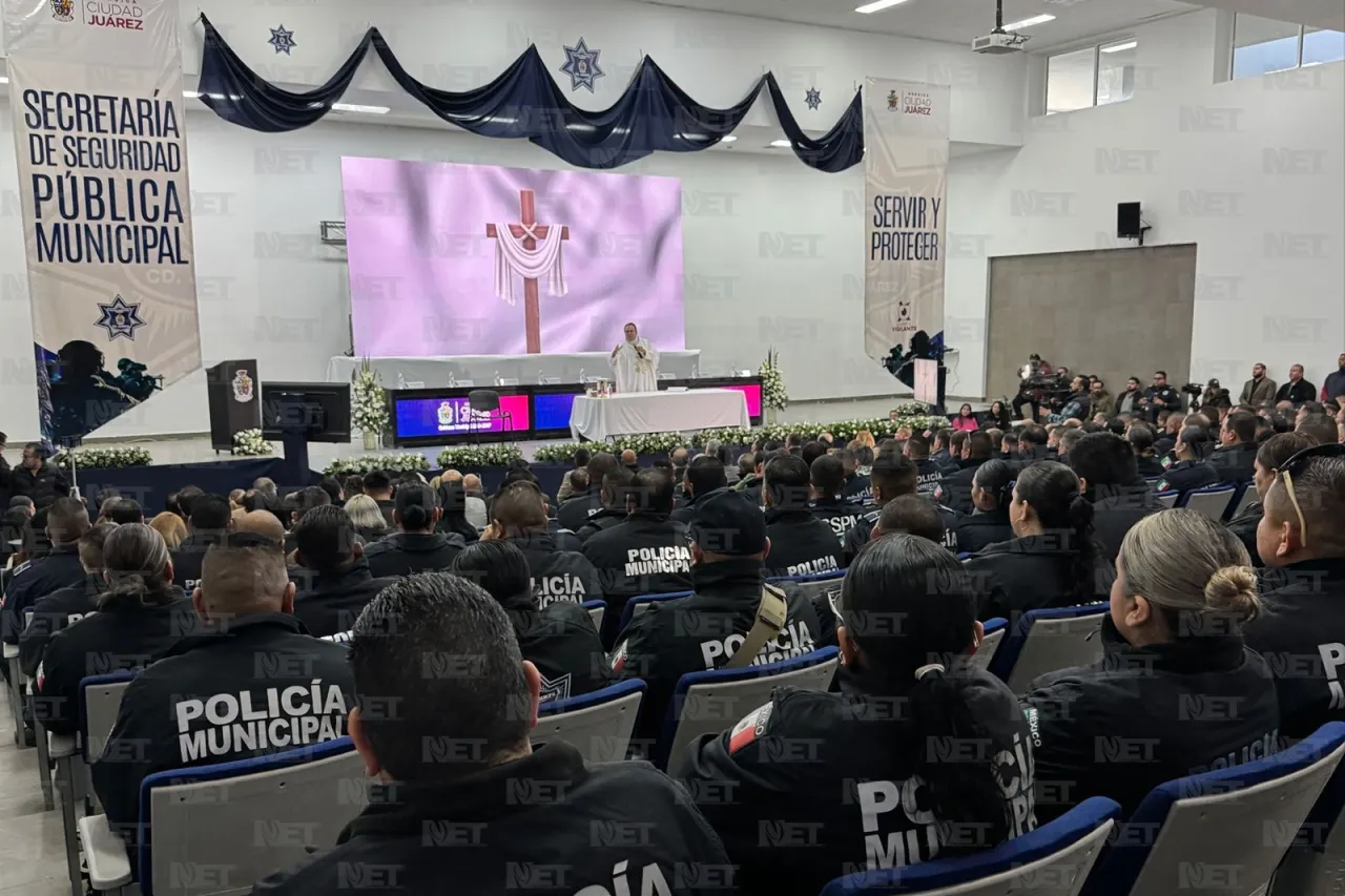 Conmemoran el Día del Policía con misa en Academia Municipal en Juárez