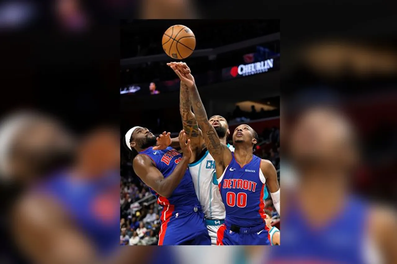 Los Pistons resisten para vencer a los Hornets