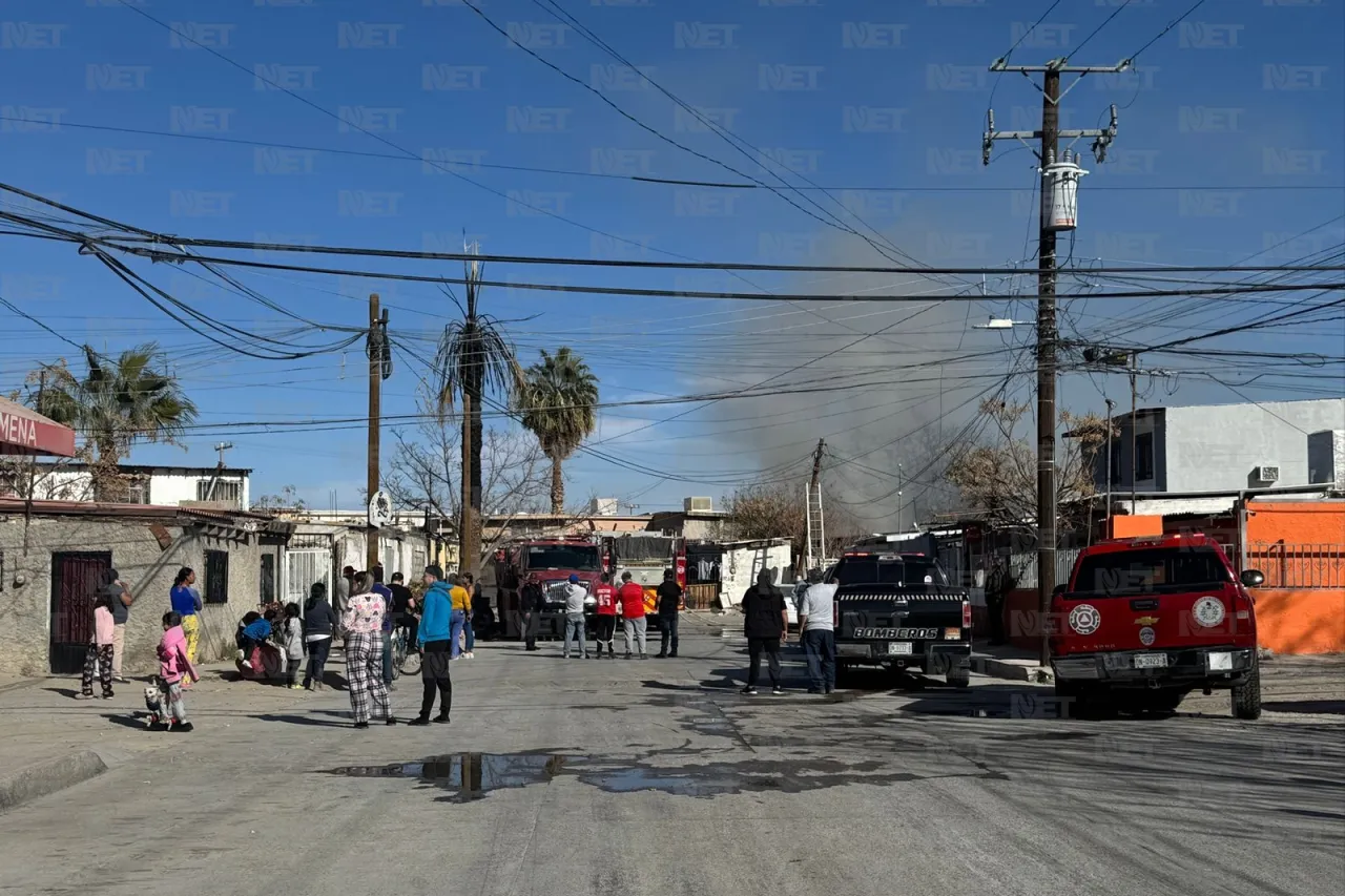 Incendio consume dos viviendas en la Infonavit Casas Grandes