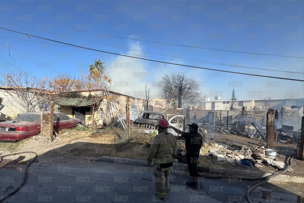 Incendio consume dos viviendas en la Infonavit Casas Grandes