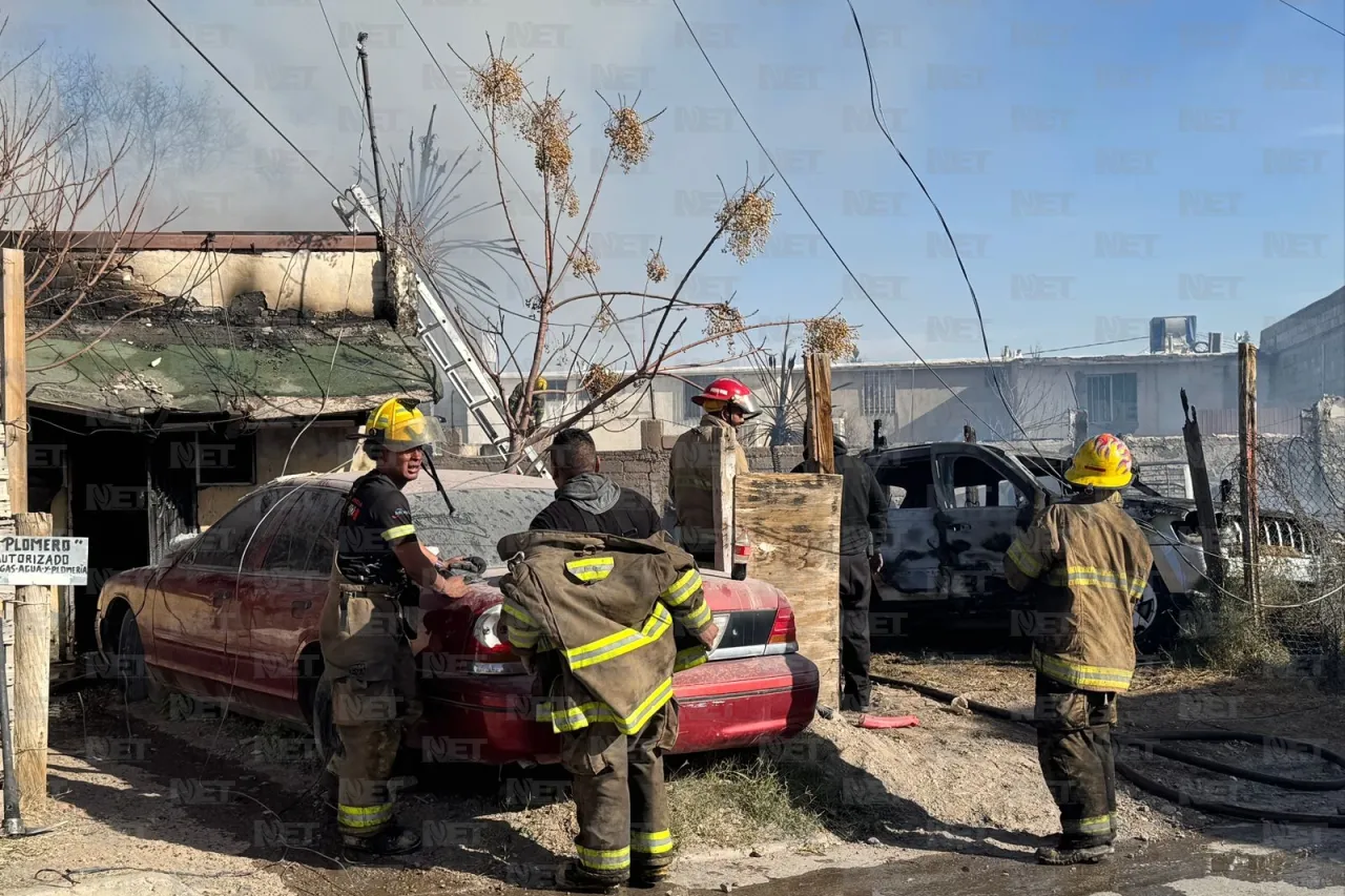 Incendio consume dos viviendas en la Infonavit Casas Grandes