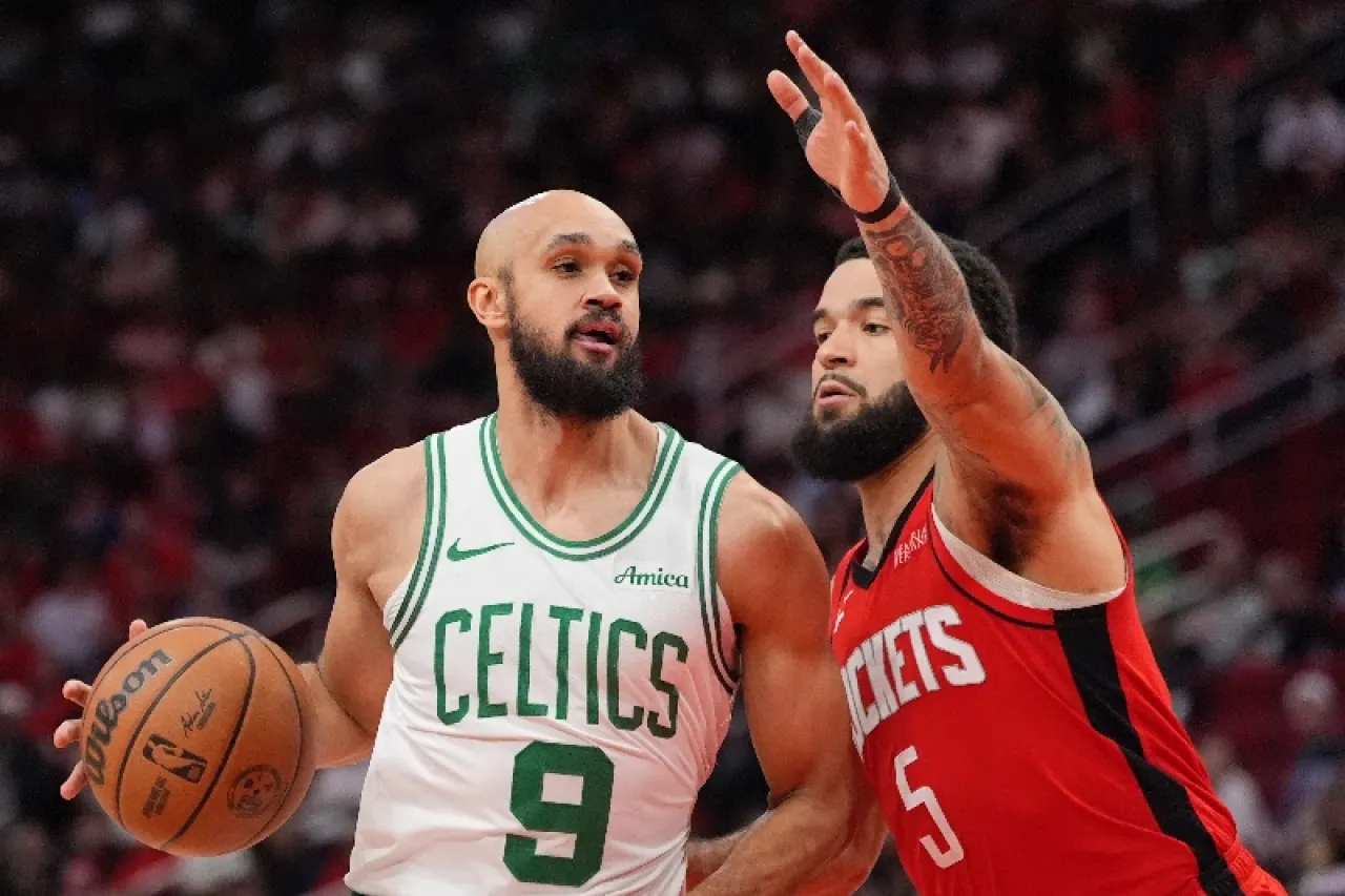 Celtics pasan por encima de los Rockets