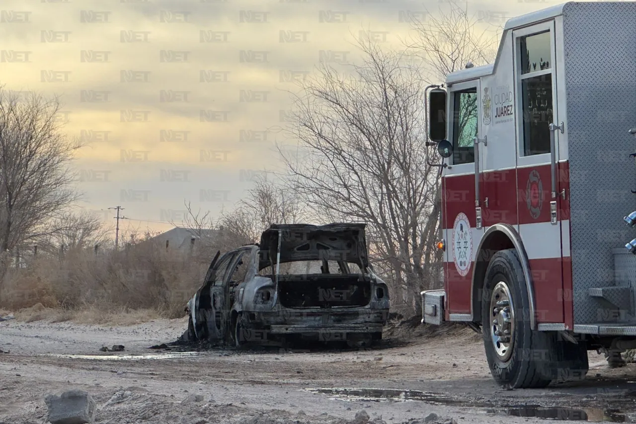 Hallan 2 calcinados en vehículo incendiado en Riberas del Bravo