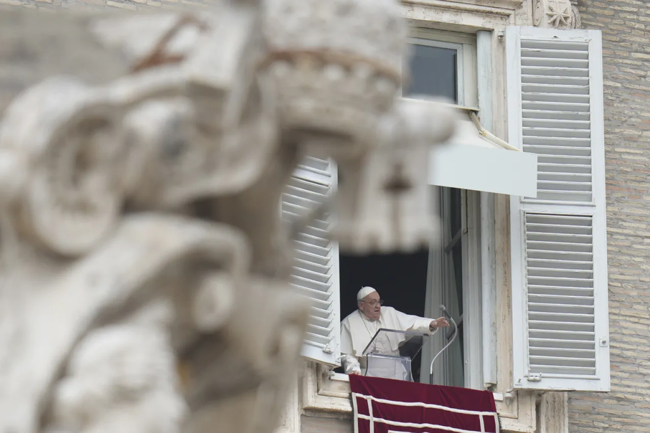 Nombra Papa primera mujer al frente de importante dependencia del Vaticano