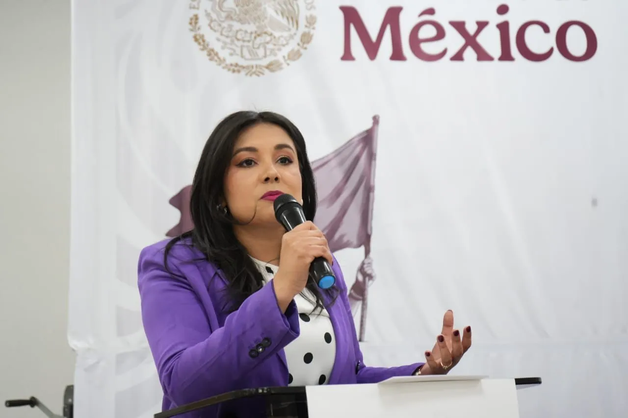 Entregan en Juárez primeras tarjetas del apoyo Mujer Bienestar