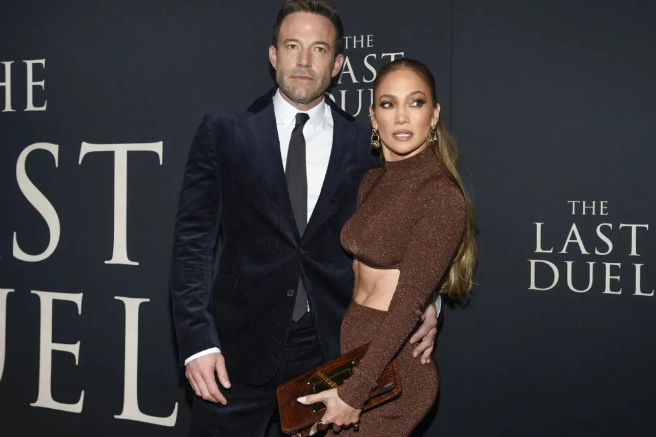 Jennifer Lopez y Ben Affleck buscan aprobación de juez para acuerdo de divorcio