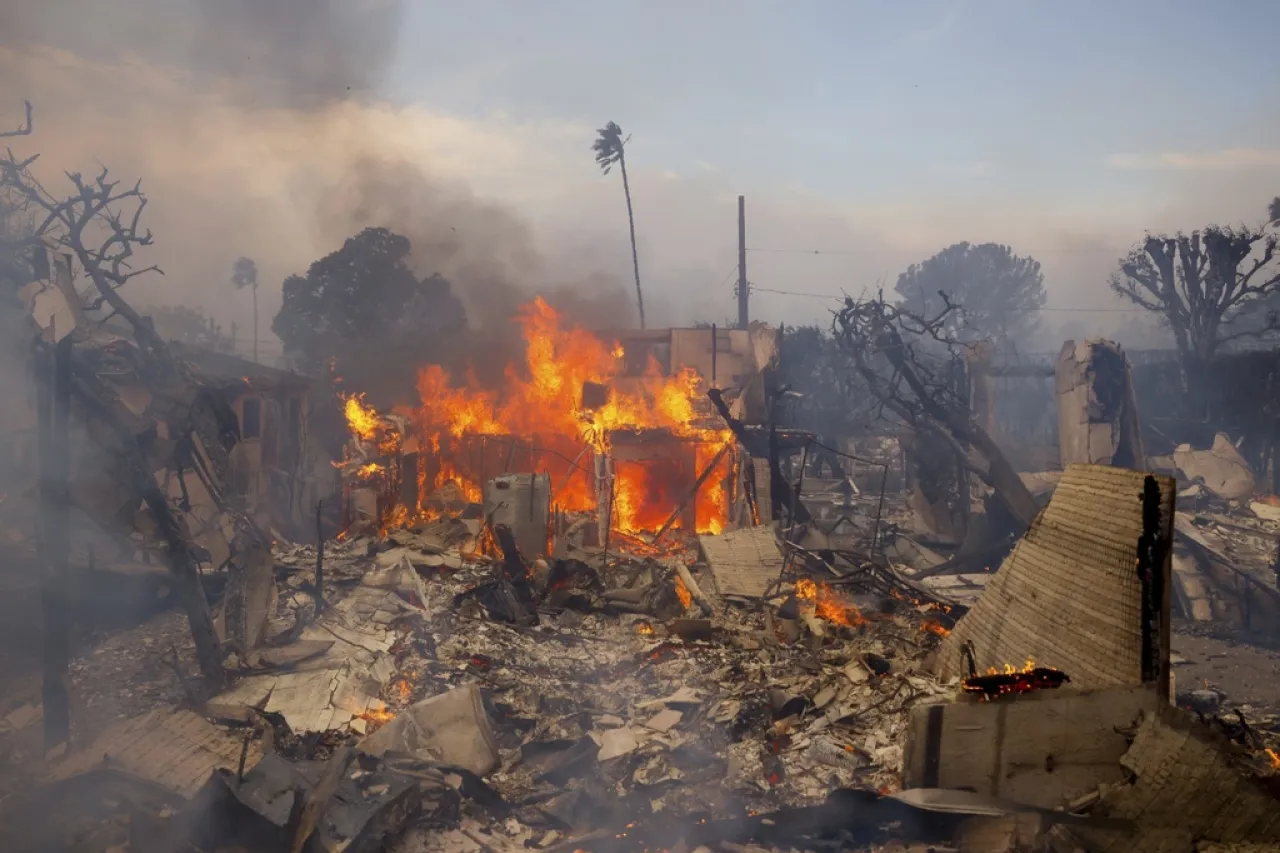 Galería: Devastación causada por incendios forestales en el sur de California