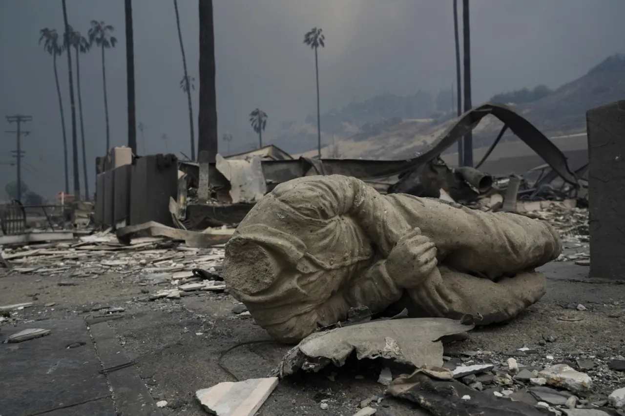 Galería: Devastación causada por incendios forestales en el sur de California