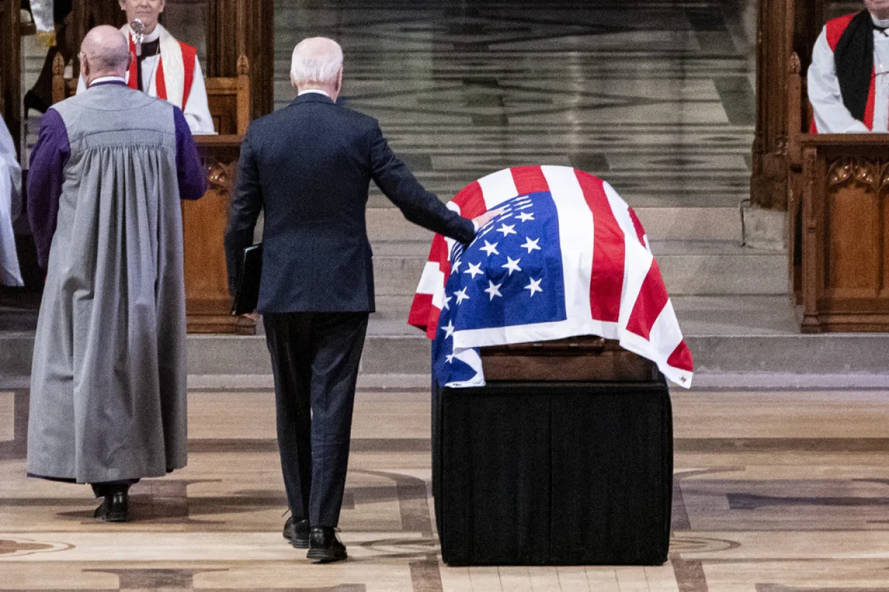 Elogian humildad de Jimmy Carter en su funeral en Washington