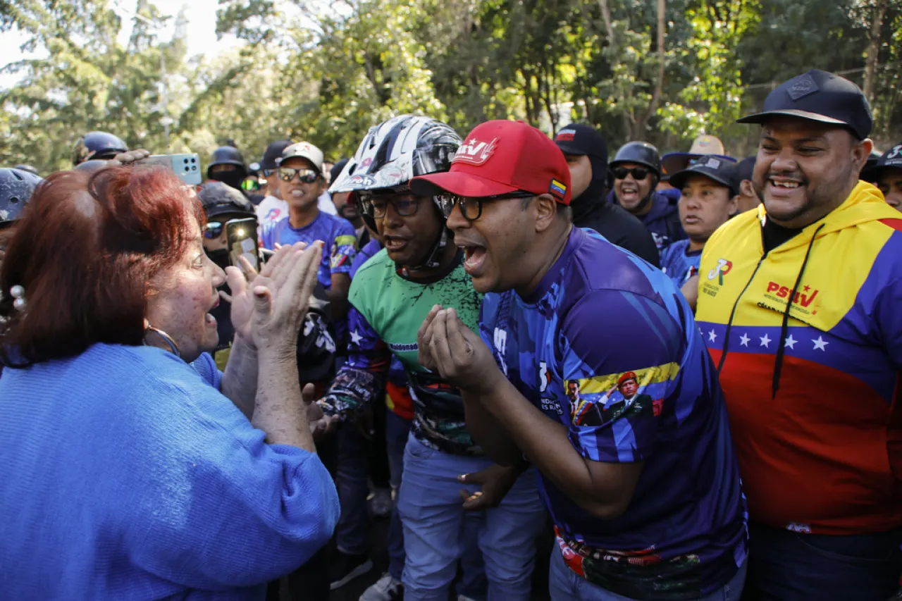 Oposición asegura que Machado fue liberada