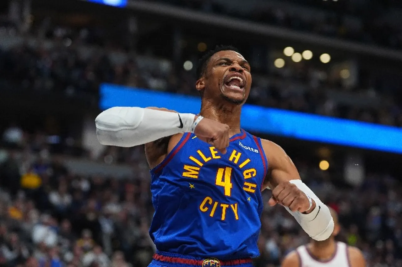 Nuggets agarran de su piñata a los Clippers