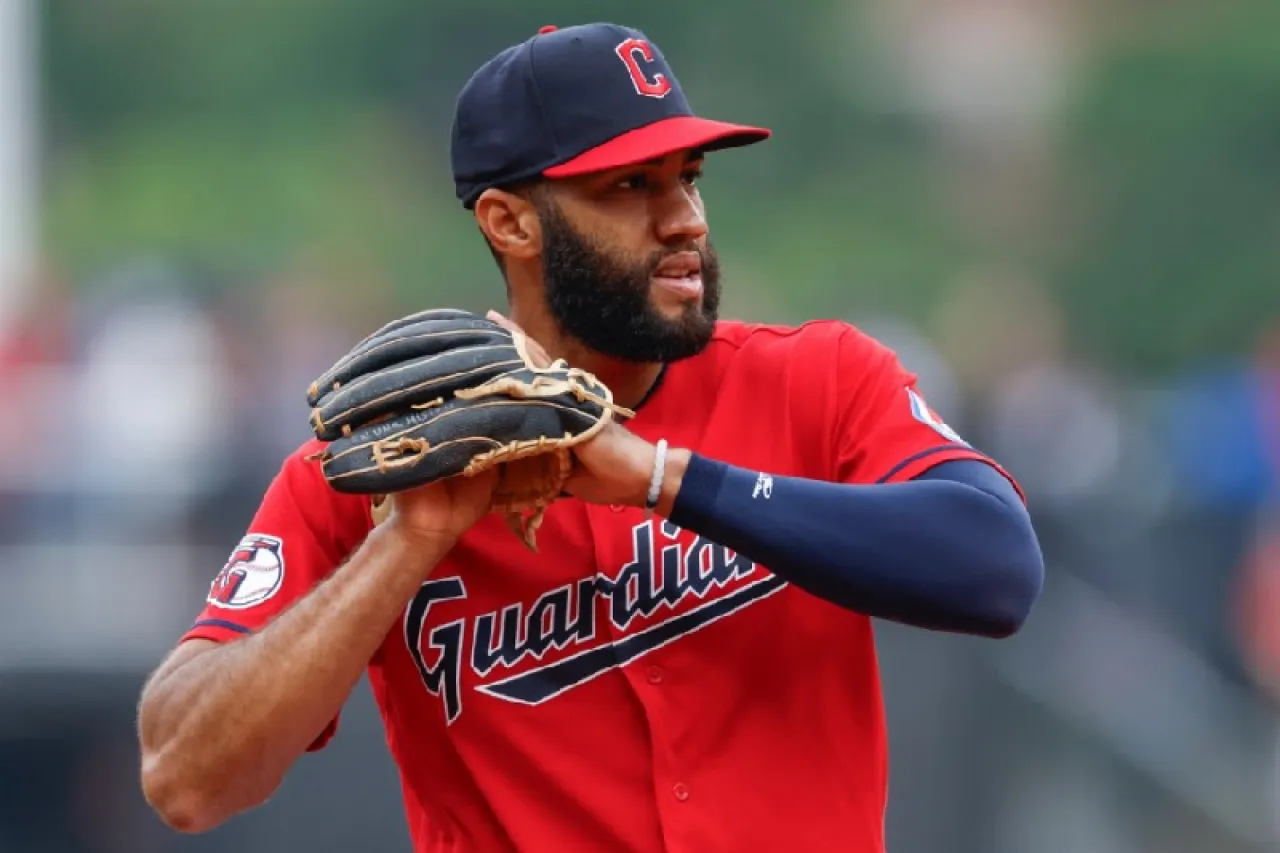 Pacta Amed Rosario con los Nationals por dos años