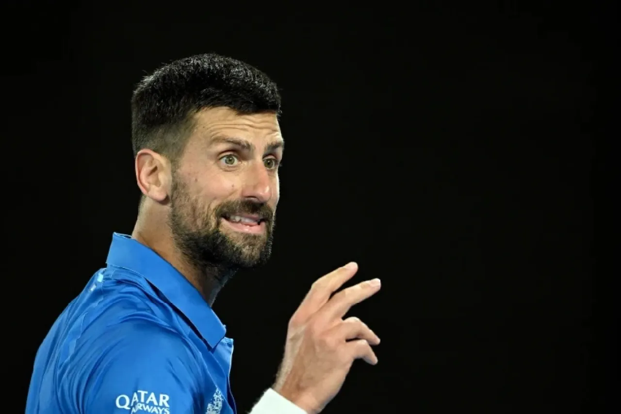 Djokovic 'tumba' a Carlos Alcaraz para meterse a semis del Australian Open