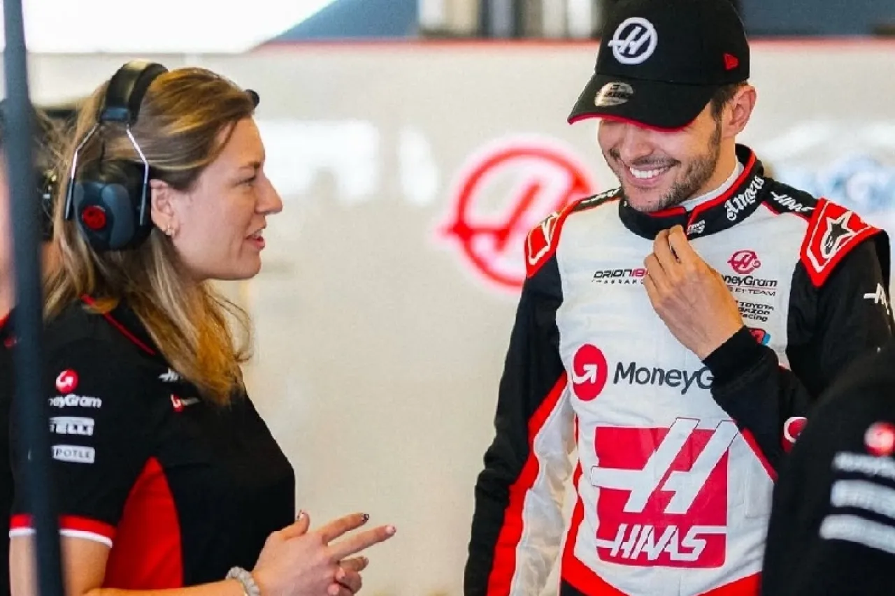 Histórico: Firma Haas a la primera ingeniera de carreras en la F1