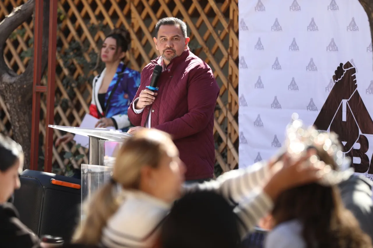Se reúne alcalde con miembros del Frente Unido por el Bienestar Animal