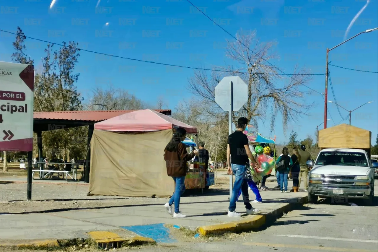 Aprovechan juarenses buen clima y visitan 'El Chami'