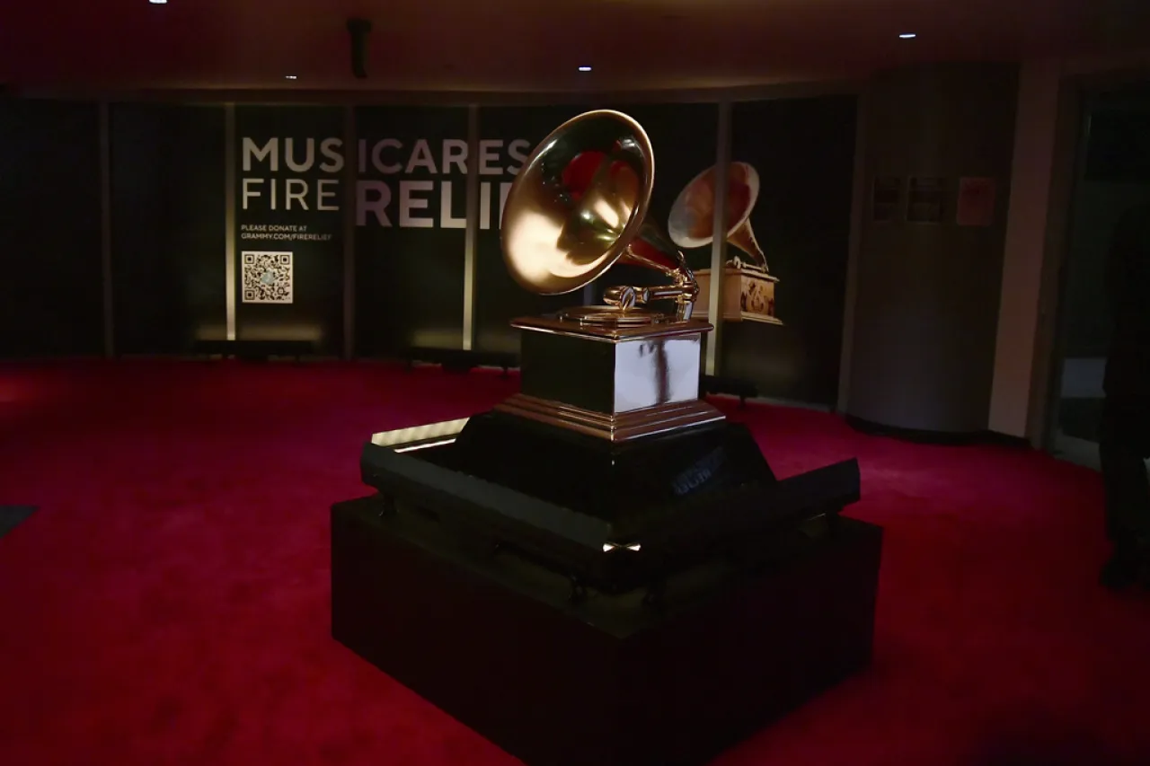 Expresidente de EU Jimmy Carter gana un Grammy póstumo