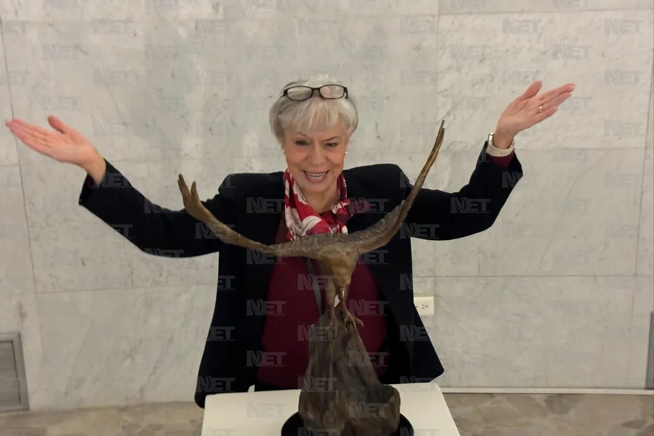 Disfrutan juarenses noche de exposiciones en el Museo de Arte
