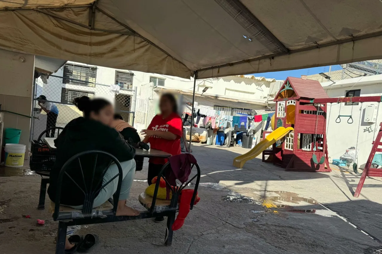 Conseguir un empleo, el reto para mamás migrantes en Juárez