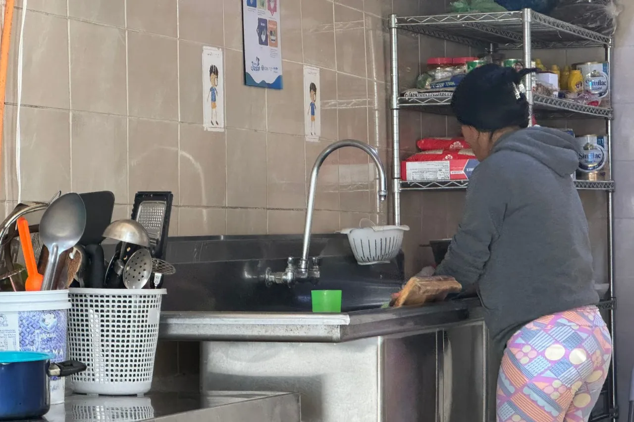 Conseguir un empleo, el reto para mamás migrantes en Juárez