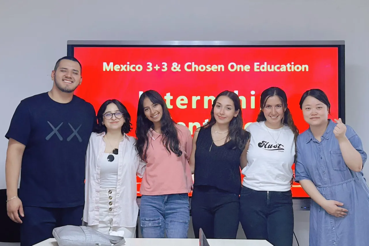 Regresan 17 estudiantes de la UTCH tras estadía académica en China