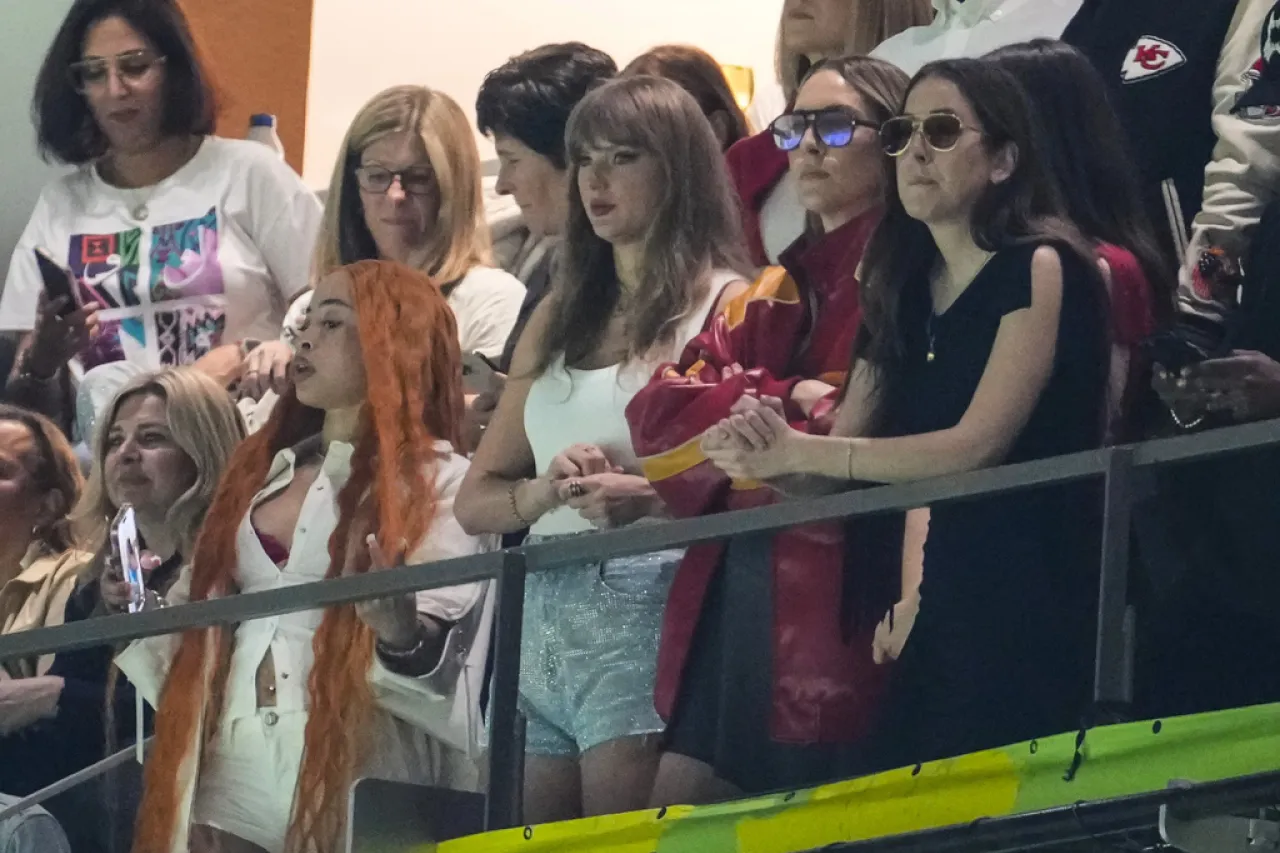 Taylor Swift asiste al Super Bowl para ver a Travis Kelce