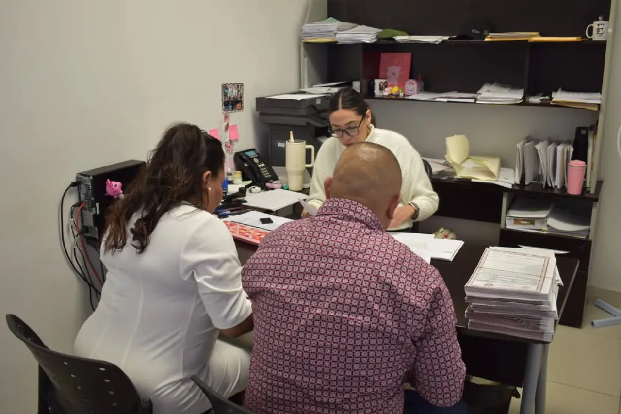 Foxconn la hace de cupido: colaboradores participan en Matrimonios Colectivos