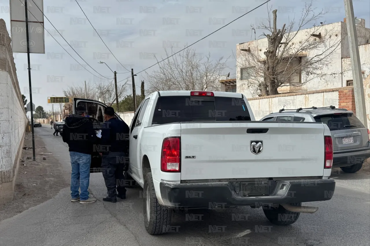 Juárez: Incendian auto de chofer de plataforma 'por no pagar cuota'