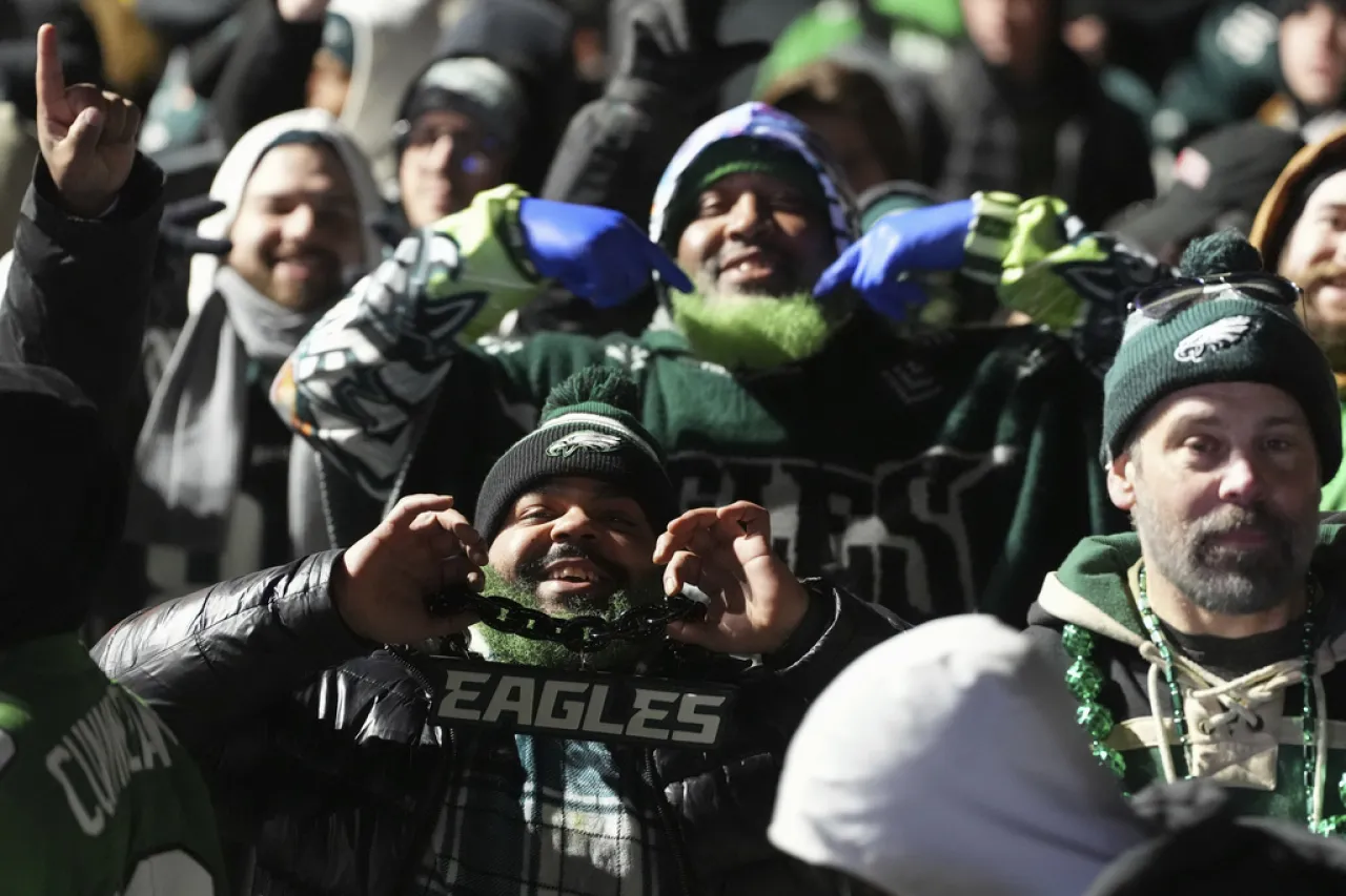 Filadelfia se tiñe de verde en San Valentín; celebran a los campeones de la NFL