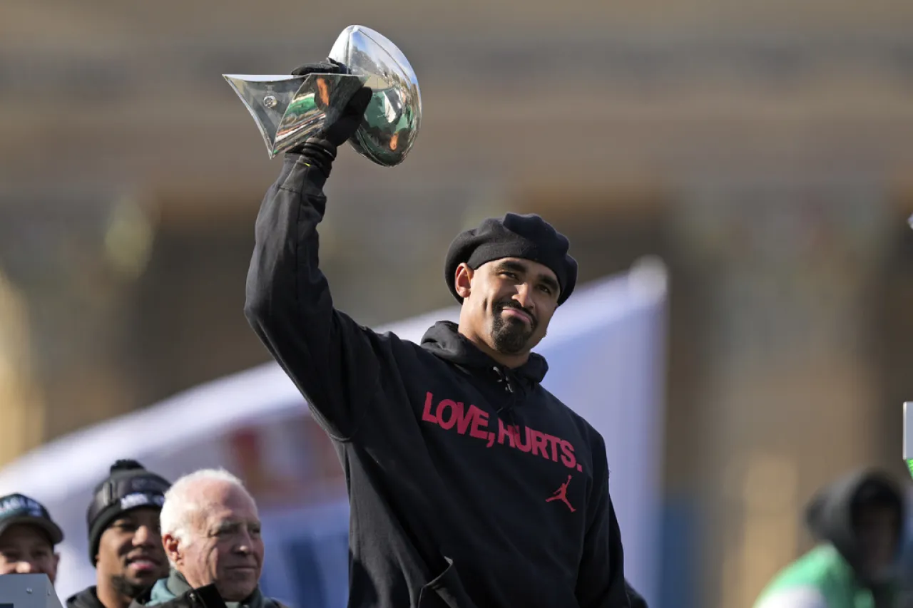 Filadelfia se tiñe de verde en San Valentín; celebran a los campeones de la NFL