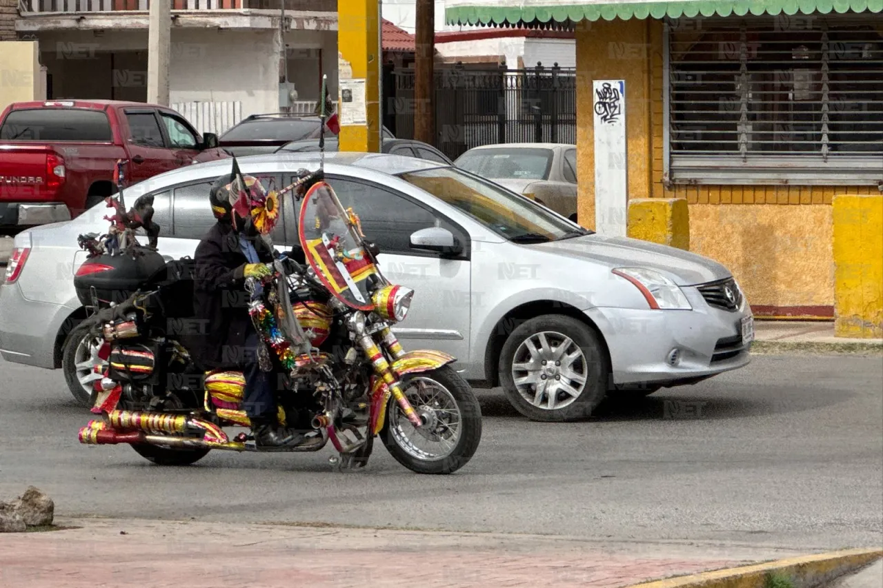 Don Toño, creatividad y detalle sobre dos ruedas en el centro de Juárez