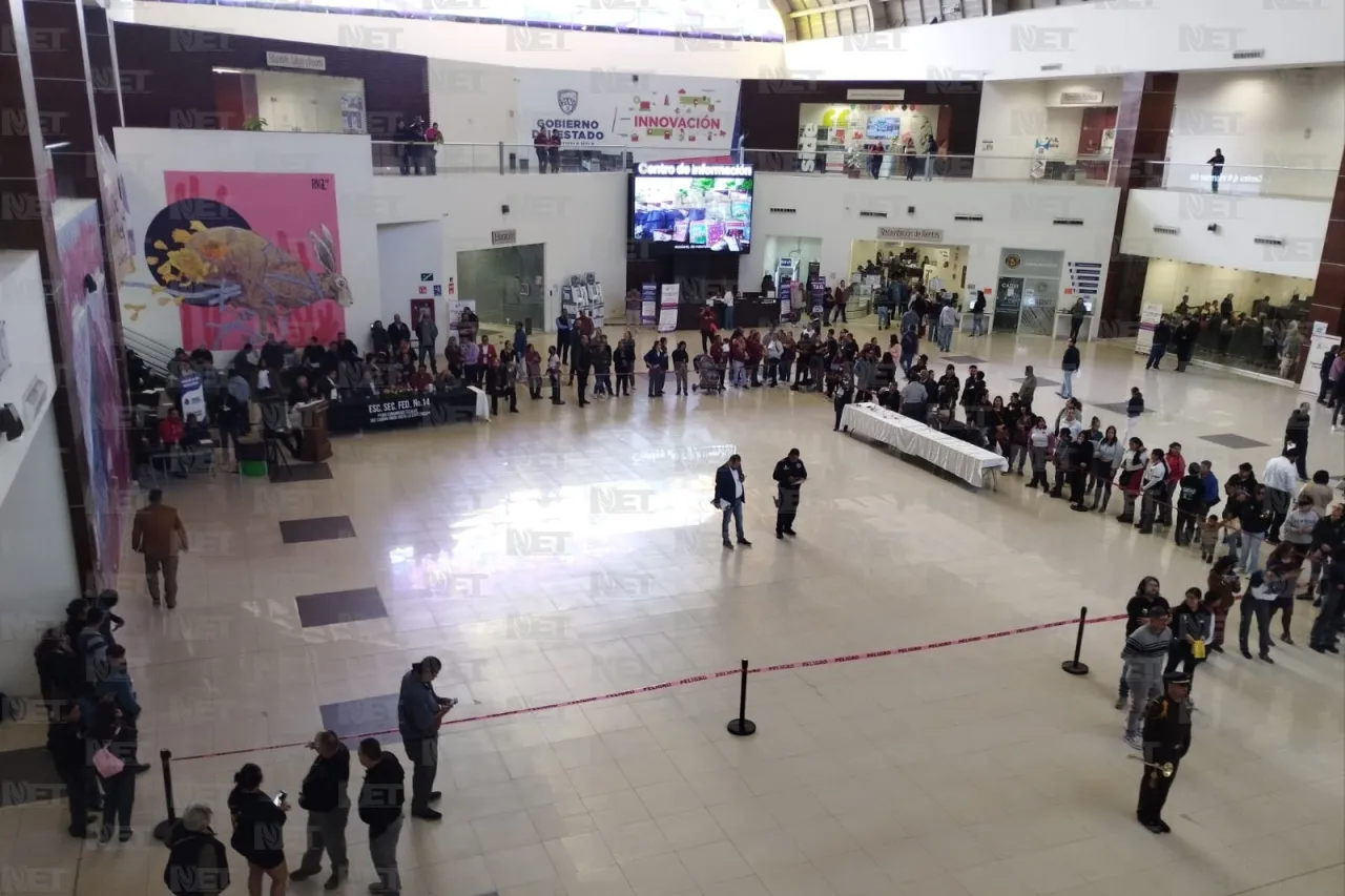 Realizan concurso de Bandas de Guerra en Pueblito Mexicano