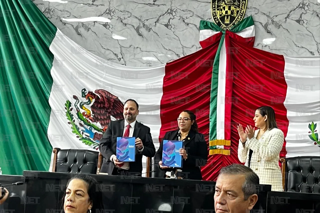Entrega De la Peña el Tercer Informe del Gobierno del Estado en el congreso