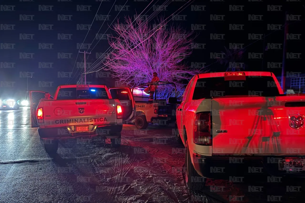 Disparan contra licorería en San Agustín; mujer e hija resultan ilesas