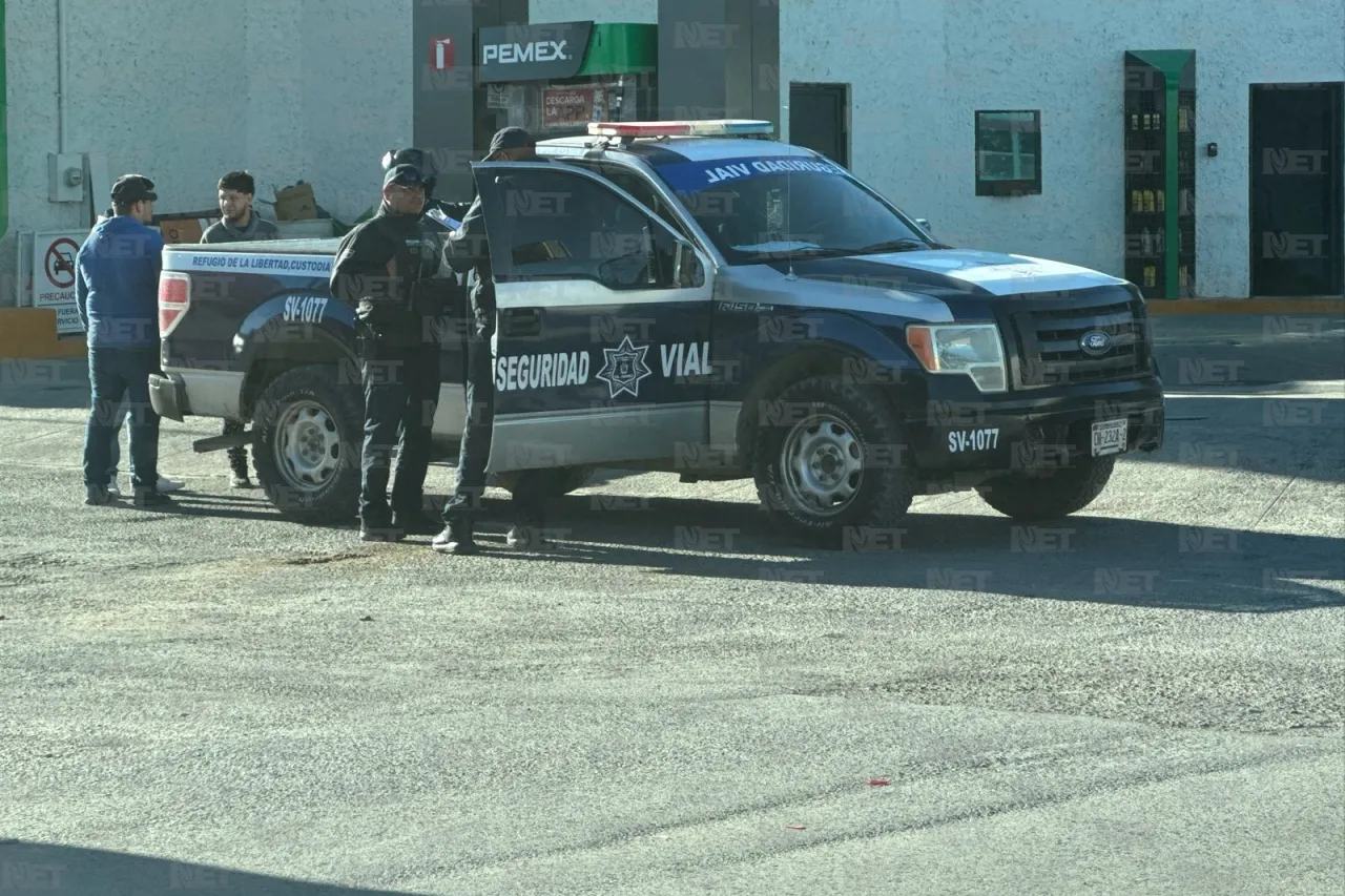 Chocan tras pasarse alto en la calle Oro