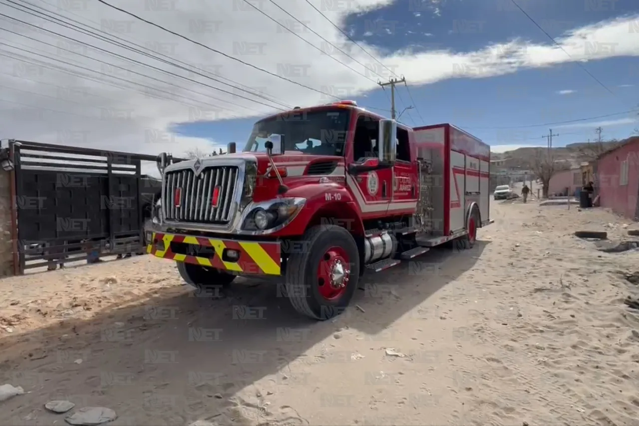 Se incendia casa en Lomas de Poleo