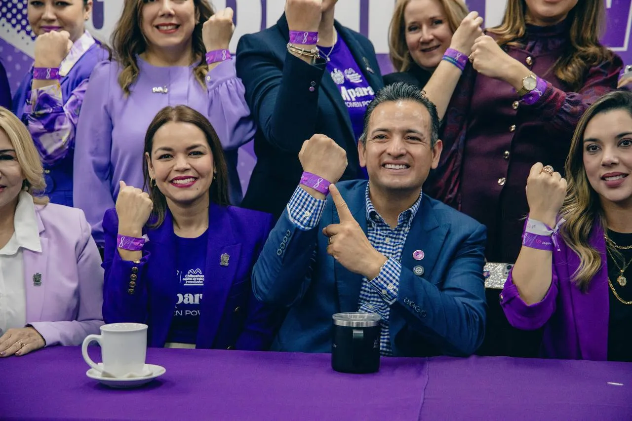 Toma protesta Bonilla a las integrantes del Gabinete Violeta