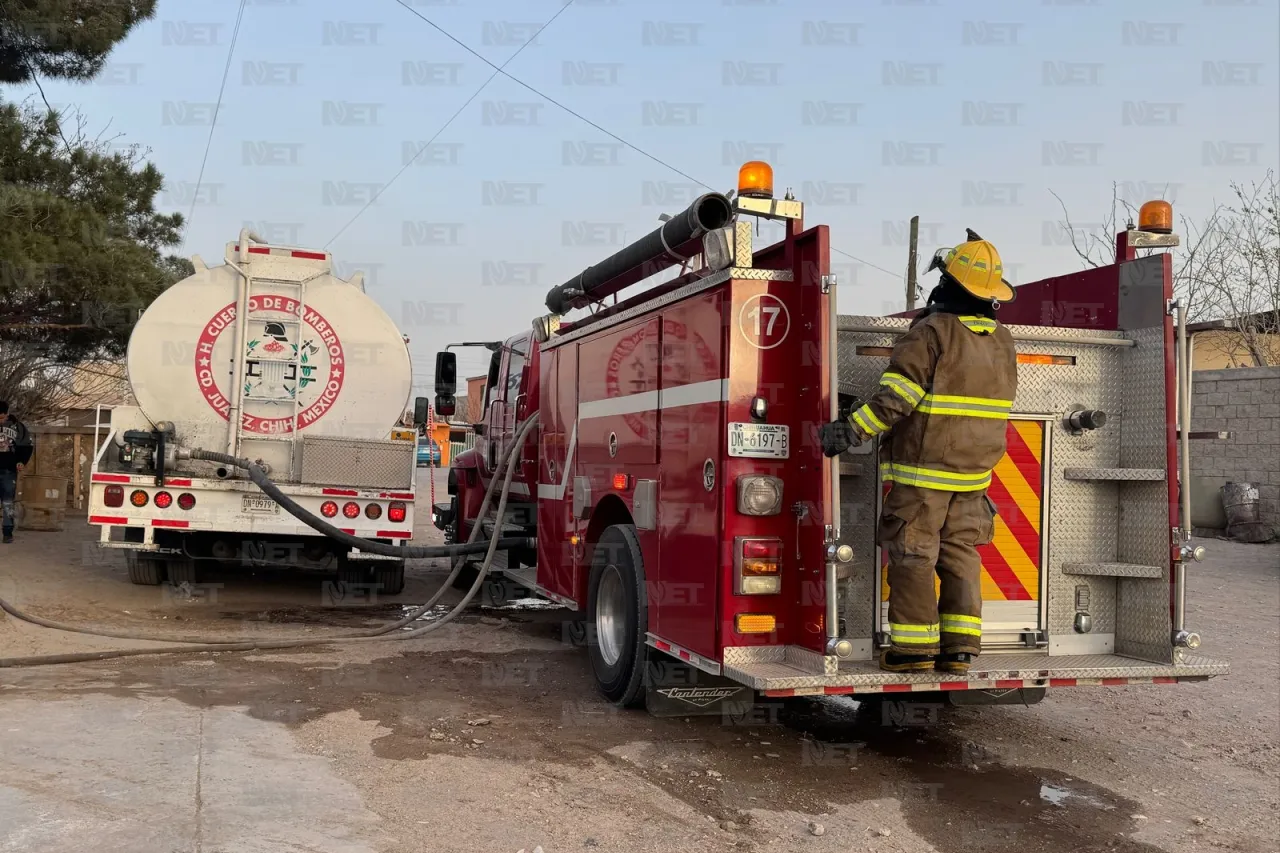 Incendio consume vivienda en la colonia Fidel Ávila