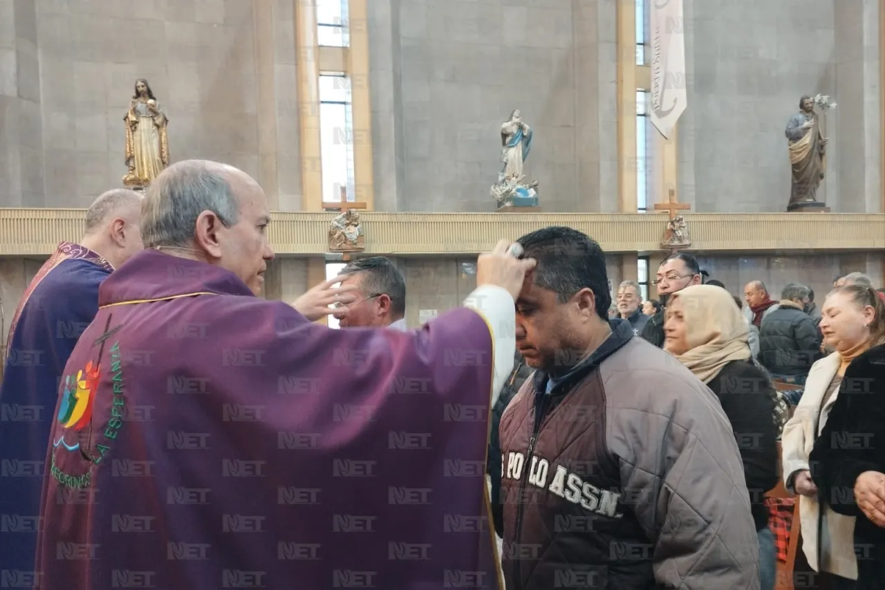 Inicia la Cuaresma con la imposición de miércoles de ceniza