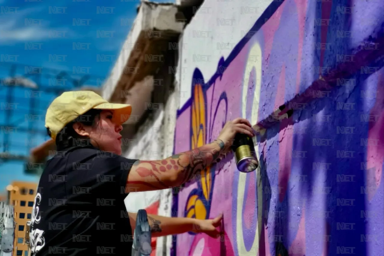 Lovely deja huella en Juárez con un mural poderoso para el 8M
