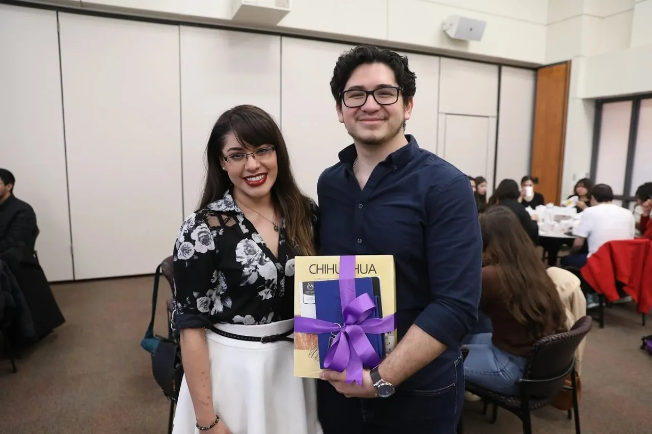 Estudiantes de la UACh participan en la Cumbre de Liderazgo en UTEP