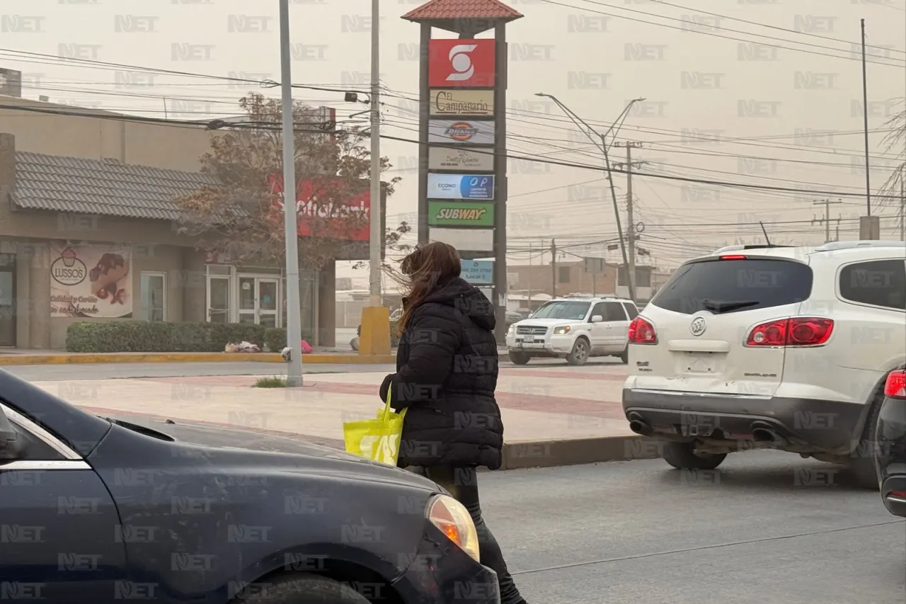 Persisten fuertes vientos y tolvaneras en Juárez esta tarde
