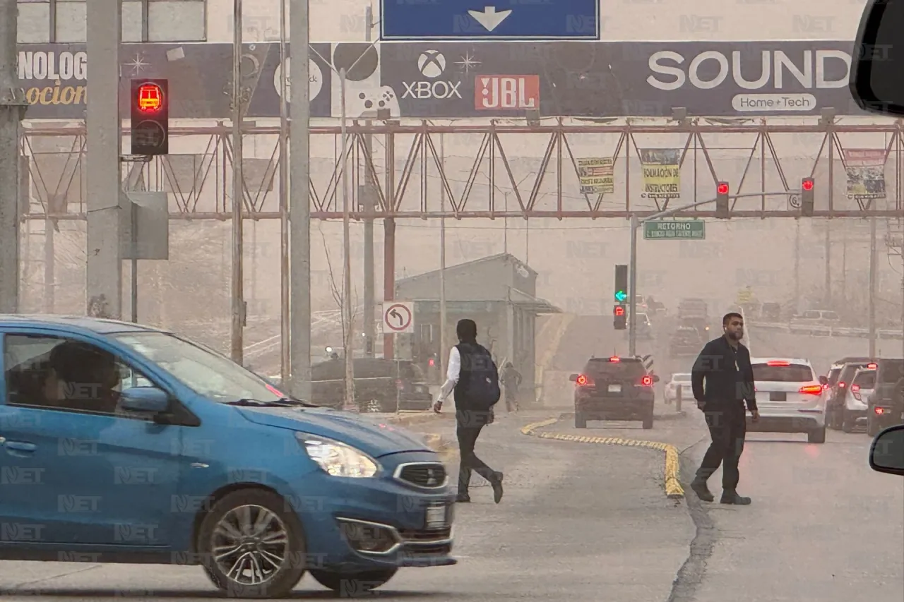 Persisten fuertes vientos y tolvaneras en Juárez esta tarde