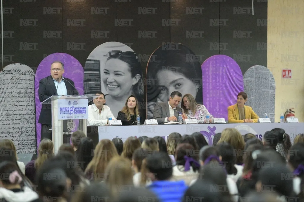 Capacitan y sensibilizan a alumnas de la UACh en tipos de violencia