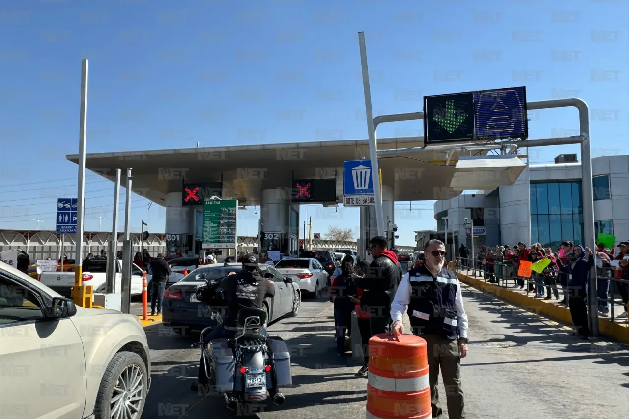 Toman maestros casetas de cobro del puente Zaragoza