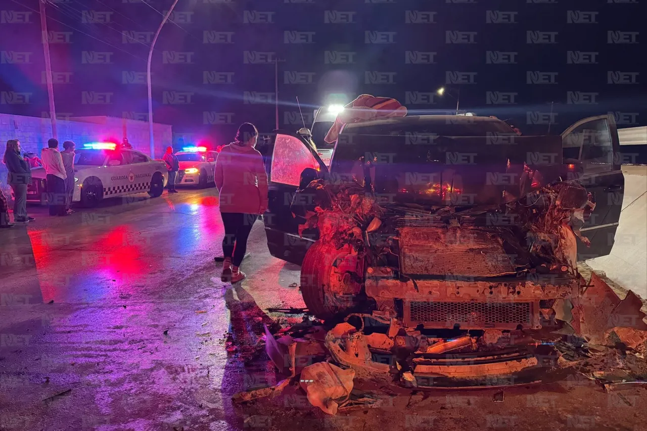 Aparatoso accidente en carretera a Casas Grandes deja tres lesionadas