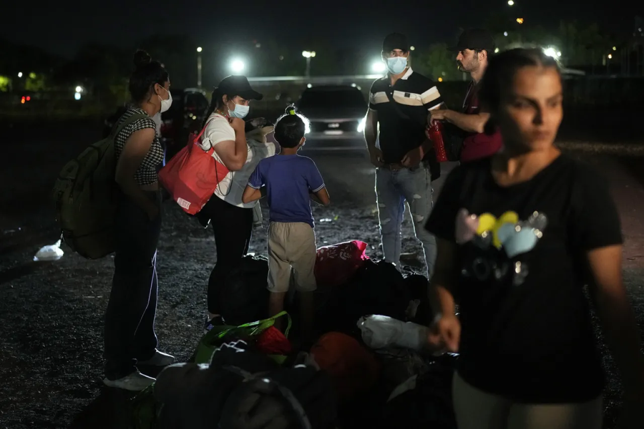 Panamá libera a decenas de deportados por EU
