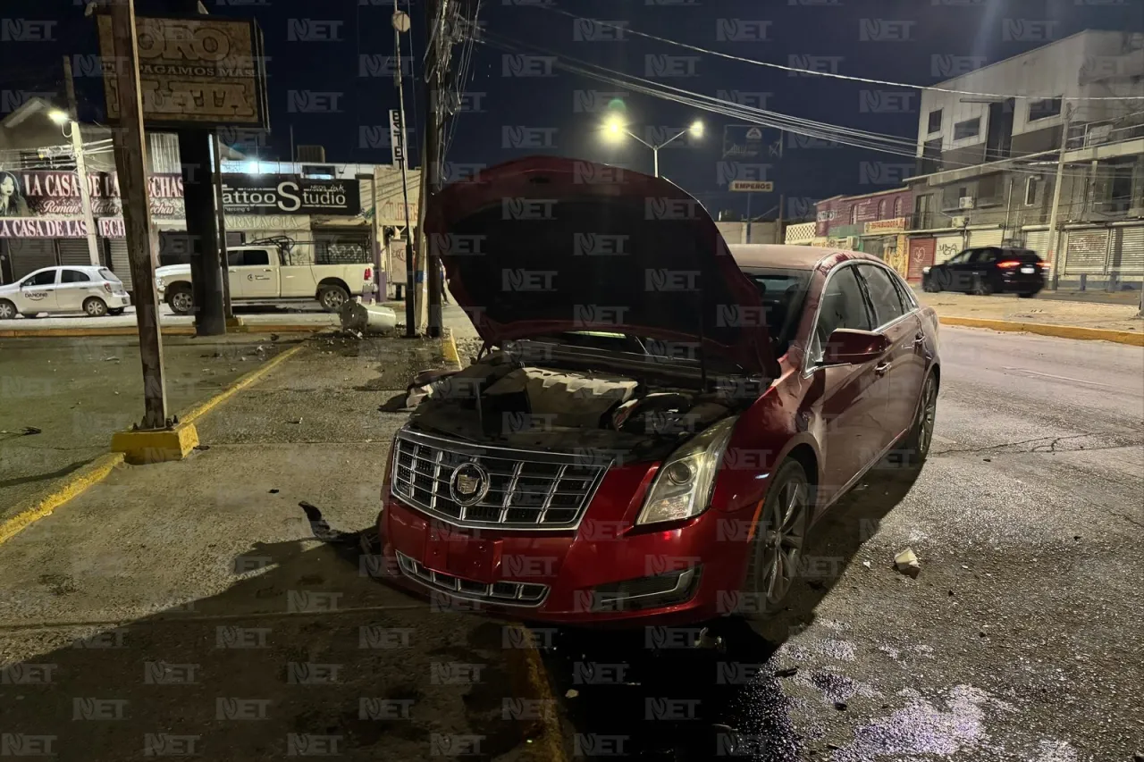 Destroza su auto al quedarse dormido al volante en la 'Jilo'