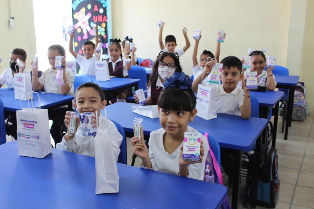 DIF Estatal apoya a 269 escuelas en la región norte con desayunos